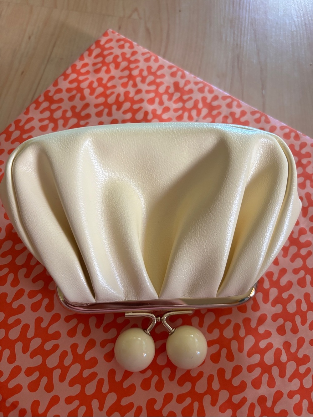 Anthropologie Cream Pleated Kiss-Lock Clutch - Picture 2 of 9